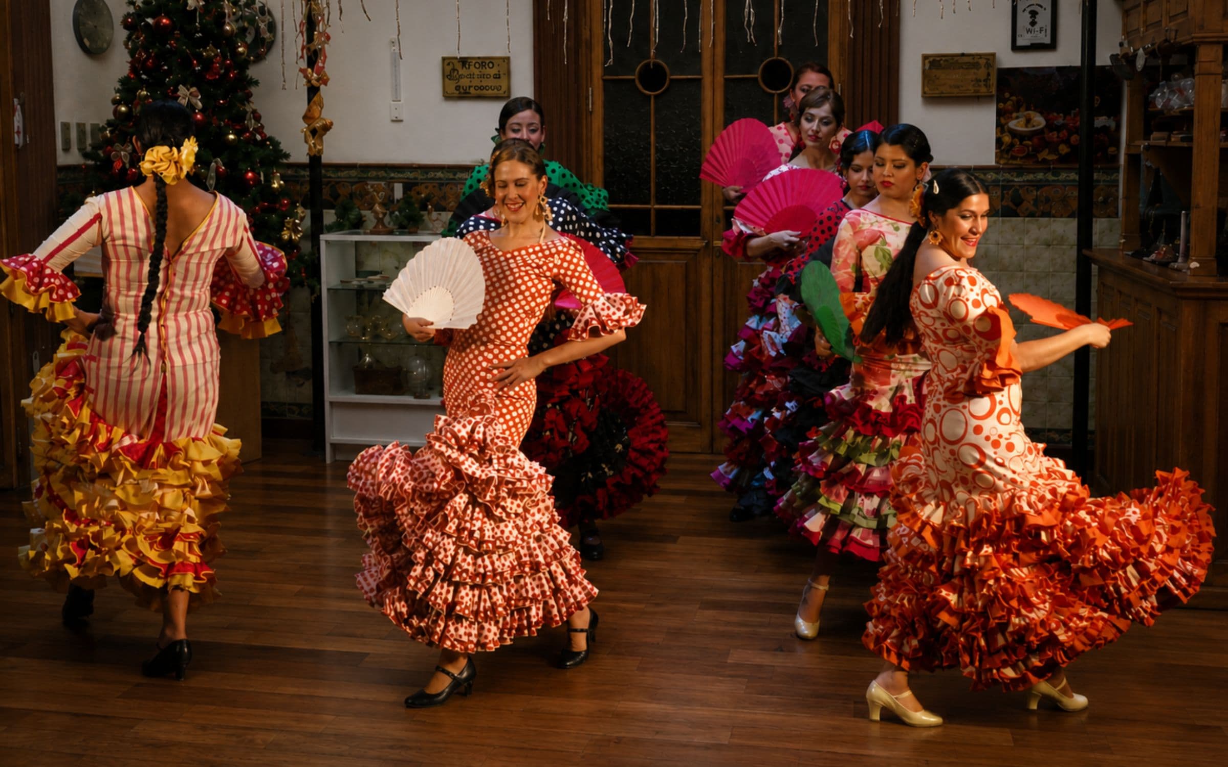Actividad cultural en los ambientes de Sangre y Madera, en Sopocachi