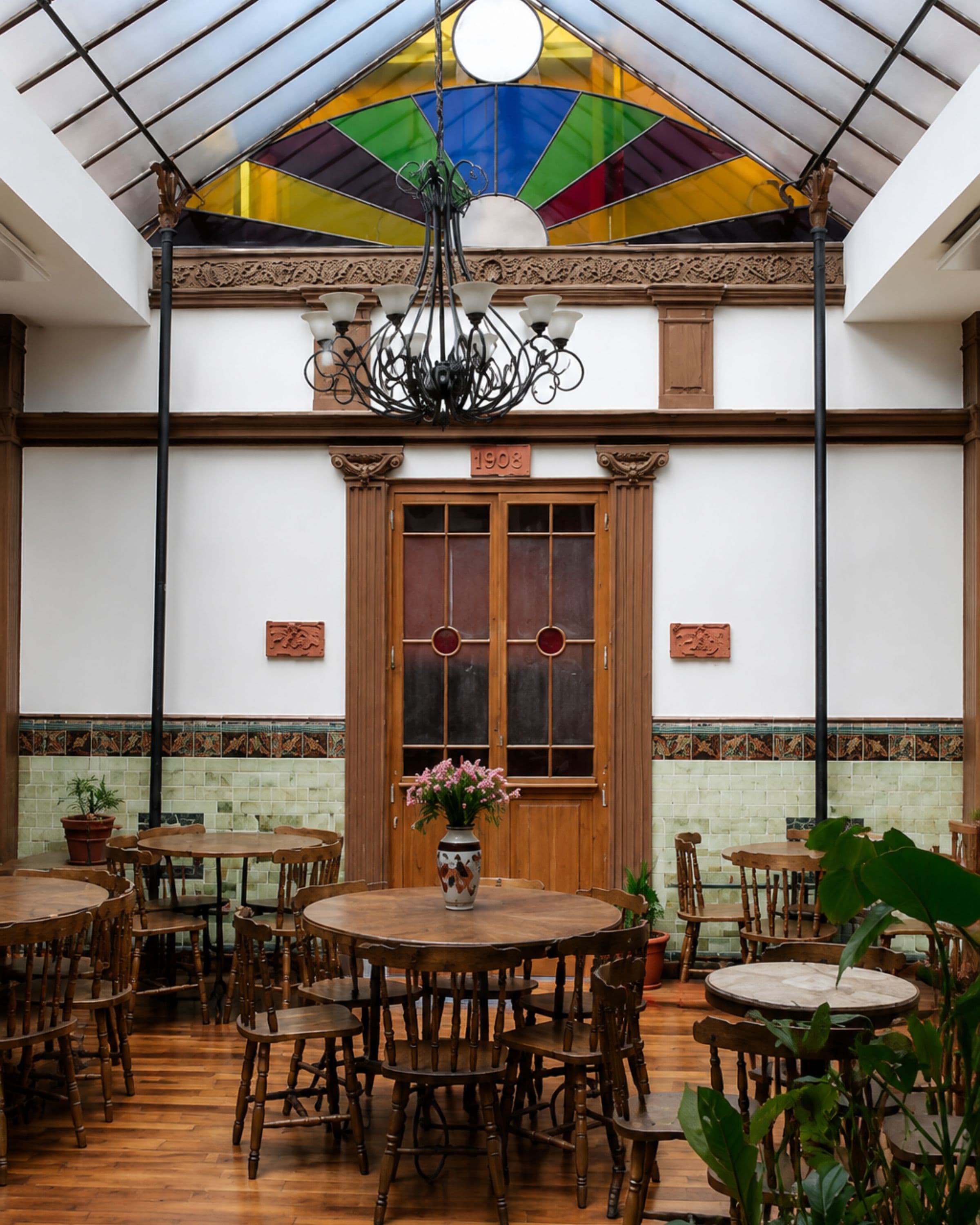 Ambientes de Sangre y Madera Café Espacio Cultural