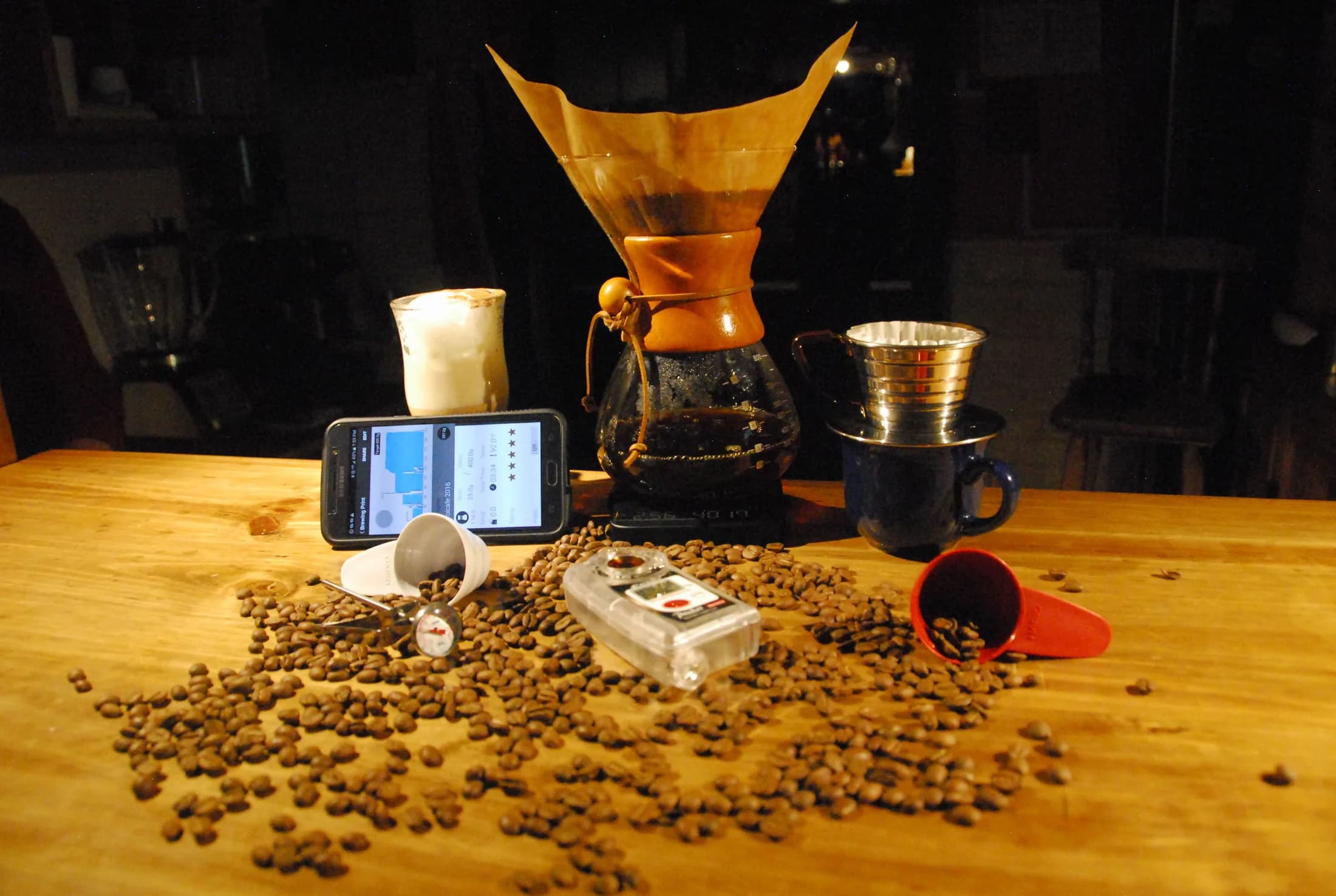 Detalle de café preparado en Sangre y Madera